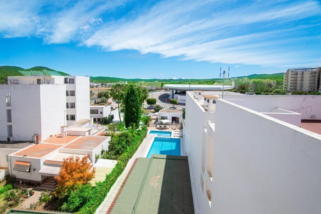 Hotel Tarba San Antonio  Exterior photo
